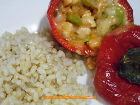 Pimientos Rojos Rellenos de Habas Frescas