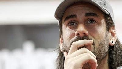 Melendi solidario con los niños de AENILCE