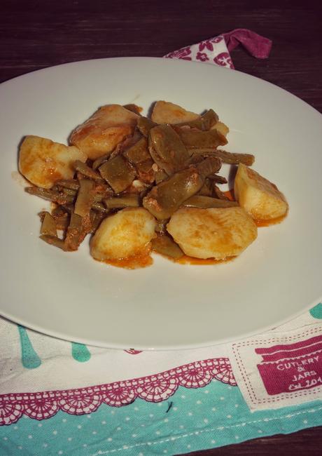 VAINAS CON PATATAS & LENGUADO EN SALSA VERDE VAINAS CON PATATAS & LENGUADO EN SALSA VERDE