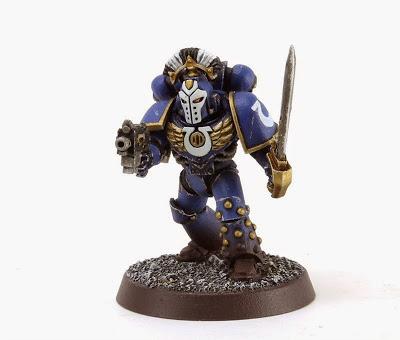 Variantes de MK IV y calcas para los Ultramarines en FW Variantes de MK IV y calcas para los Ultramarines en FW