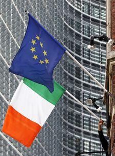 Irlanda dispara la prima de riesgo a maximos 459 pb y en España supera los 180