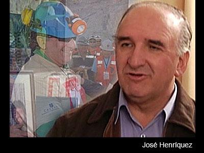 José Henríquez, `guía espiritual´ de los 33 mineros chilenos, relata su experiencia y habla de su fe