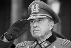 Dictadores: Augusto Pinochet Dictadores: Augusto Pinochet