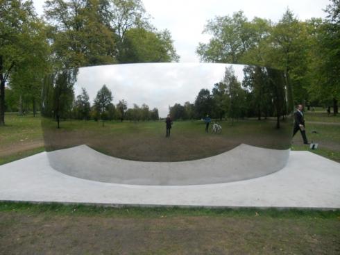 Interacción en 3 versiones. Anish Kapoor, Mitsuo Miura y Javier Velasco