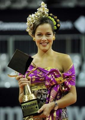 WTA Tour: Ivanovic festejó en Bali WTA Tour: Ivanovic festejó en Bali