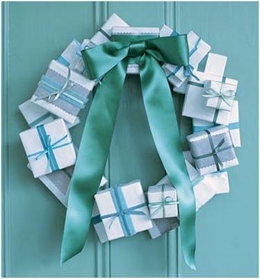 Cómo decorar las puertas en Navidad. Decorar con Coronas la Puerta en Navidad