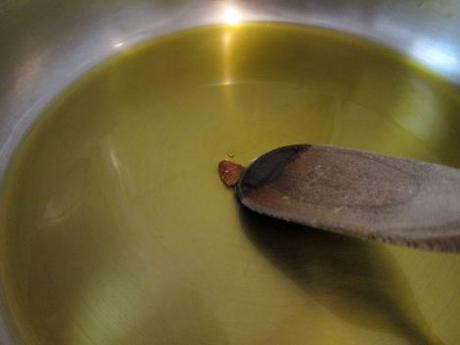 Bacalao con mejillones en salsa picante. bacalao-con-mejillones-