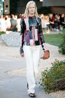 Louis Vuitton se relaja en Palm Springs con su colección de crucero Louis Vuitton se relaja en Palm Springs con su colección de crucero