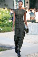 Louis Vuitton se relaja en Palm Springs con su colección de crucero Louis Vuitton se relaja en Palm Springs con su colección de crucero