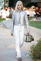 Louis Vuitton se relaja en Palm Springs con su colección de crucero Louis Vuitton se relaja en Palm Springs con su colección de crucero