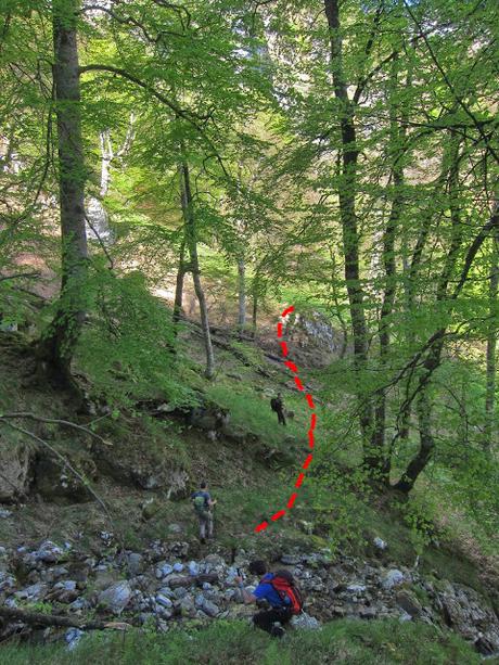 DE TAJADURA A LA REDONDINA (LA AGRESTE PEÑAMELLERA PARTE I) DE TAJADURA A LA REDONDINA (LA AGRESTE PEÑAMELLERA PARTE I)