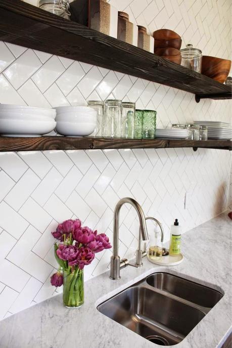 ANTES Y DESPUÉS: DE COCINA ANTICUADA A ACTUAL Y LLENA DE ESTILO ANTES Y DESPUÉS: DE COCINA ANTICUADA A ACTUAL Y LLENA DE ESTILO