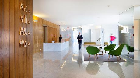 Restauración de un hotel en Portugal diseñado como un refugio de montaña Restauración de un hotel en Portugal diseñado como un refugio de montaña