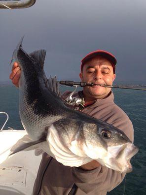 Lubina de Tapia de Casariego Hervida y sus Salsas Lubina de Tapia de Casariego Hervida y sus Salsas