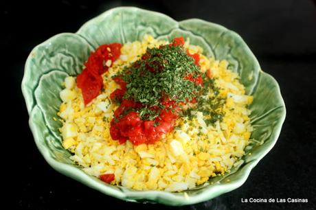 Lubina de Tapia de Casariego Hervida y sus Salsas Lubina de Tapia de Casariego Hervida y sus Salsas