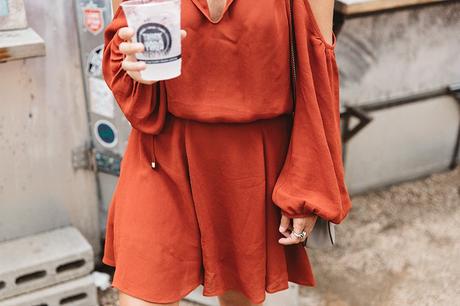 BAR Dalas-Reward_Syle-RSTheCon-Orange_Dress-Collage_Vintage-Isabel_Marant-Flame_Sneakers-Street_Style-20