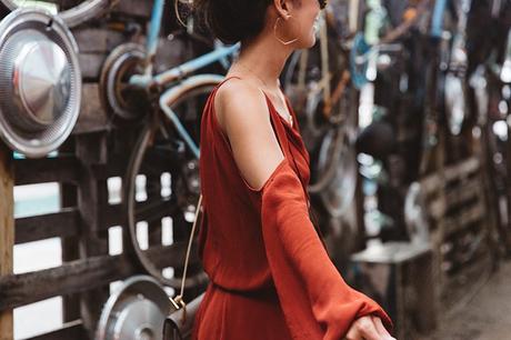 BAR Dalas-Reward_Syle-RSTheCon-Orange_Dress-Collage_Vintage-Isabel_Marant-Flame_Sneakers-Street_Style-5