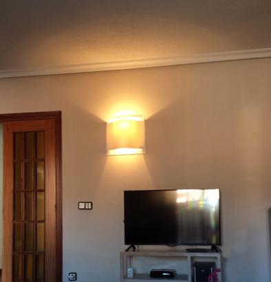 DIY Lámpara moderna por 80 céntimos colocada salon