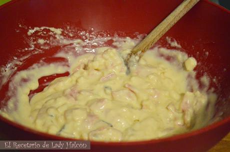 Muffins salados de jamón de york, queso y dátiles Muffins salados de jamón de york, queso y dátiles