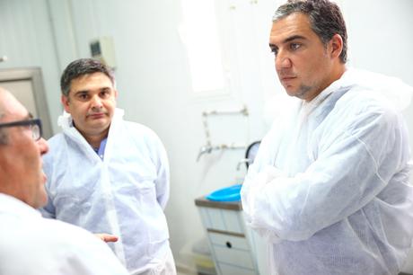 La Diputación entrega la placa Sabor a Málaga a Productos de la Cabra Malagueña por su diversificación y apuesta por el consumo local La Diputación entrega la placa Sabor a Málaga a Productos de la Cabra Malagueña por su diversificación y apuesta por el consumo local