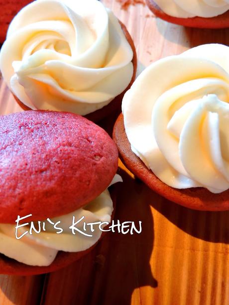 Red Welvet Pies Red Welvet Pies