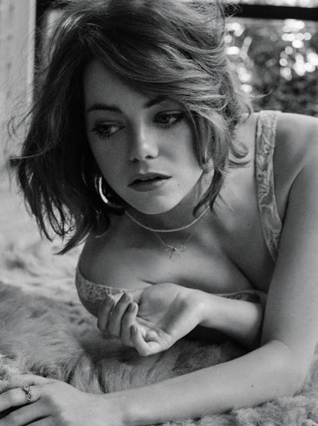 Emma Stone posa para Interview Magazine