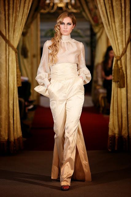 Traje de novia Rafael Urquizar 2016 - Foto: Atelier Couture Traje de novia Rafael Urquizar 2016 - Foto: Atelier Couture