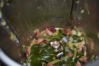 Acelgas con Patata y Jamón acompañado de Huevo Cocido Acelgas con Patata y Jamón acompañado de Huevo Cocido