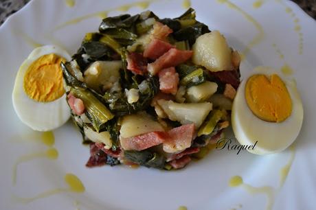 Acelgas con Patata y Jamón acompañado de Huevo Cocido Acelgas con Patata y Jamón acompañado de Huevo Cocido