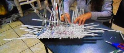 Una cartera con material reciclado Una cartera con material reciclado