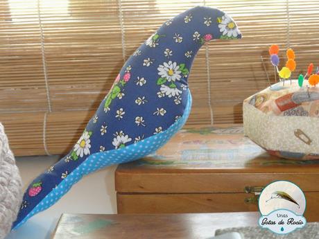 Se han colado en mi cuarto de costura. Se han colado en mi cuarto de costura.