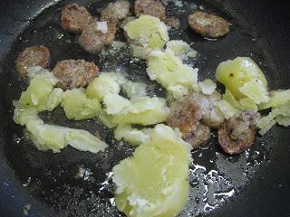 PATATAS CON DOS SABORES Y CRUJIENTES PATATAS CON DOS SABORES Y CRUJIENTES