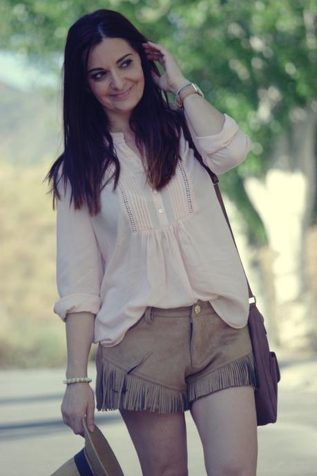 chicwish: shorts de ante y flecos chicwish: shorts de ante y flecos