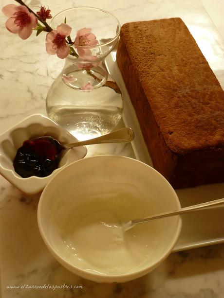 Pastel con Harina Teff, Mascarpone y Cerezas Pastel con Harina Teff, Mascarpone y Cerezas