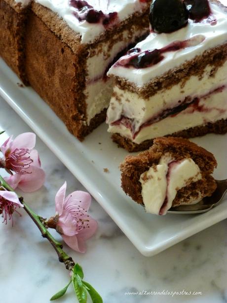 Pastel con Harina Teff, Mascarpone y Cerezas Pastel con Harina Teff, Mascarpone y Cerezas