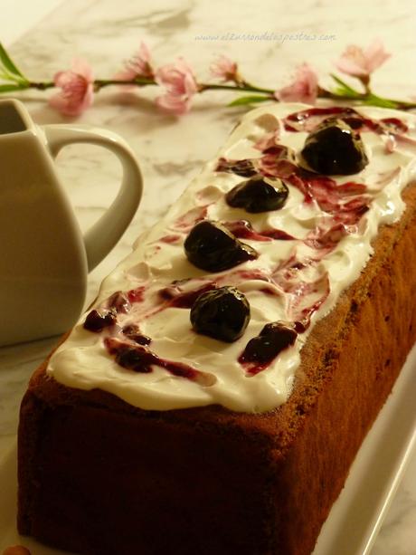 Pastel con Harina Teff, Mascarpone y Cerezas Pastel con Harina Teff, Mascarpone y Cerezas