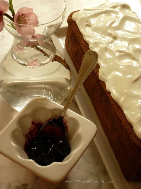 Pastel con Harina Teff, Mascarpone y Cerezas Pastel con Harina Teff, Mascarpone y Cerezas