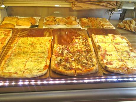 Baguettalia, Alicante, pizzas artesanas, pizzería en Alicante, panadería en Alicante, bollería, buffet San Luis, 