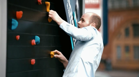 Powerade presenta las primeras vallas publicitarias creadas pata ejercitarse Powerade presenta las primeras vallas publicitarias creadas pata ejercitarse