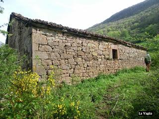 Las Viñas-Pando-Alto el Vildéu-Corés-Perlunes-Gúa-Pola de Somiedo