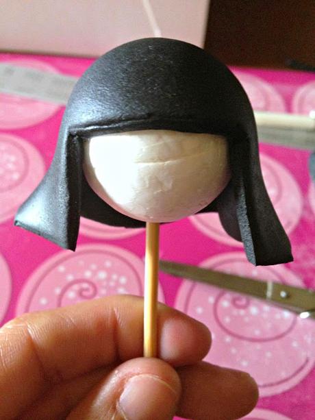 Como hacer Kimmidoll Naomi modelado y papel de azucar Como hacer Kimmidoll Naomi modelado y papel de azucar