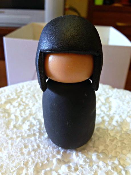 Como hacer Kimmidoll Naomi modelado y papel de azucar Como hacer Kimmidoll Naomi modelado y papel de azucar