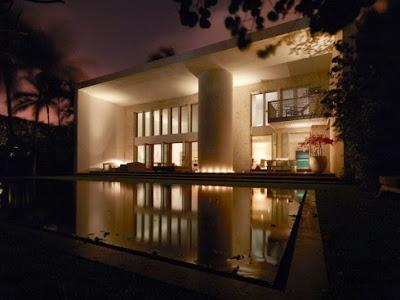 Casa Tropical y Minimalista en la Florida Casa Tropical y Minimalista en la Florida