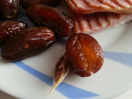 DATILES CON BACON DATILES CON BACON