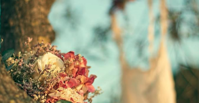 colores-de-boda-ramo-novia-coronas-flores-novias-sweetboheme Tendencia 2015: coronas de flores. SweetBohème
