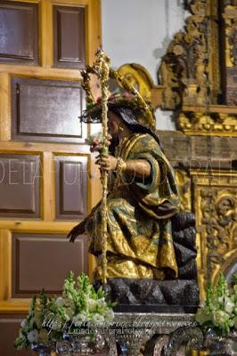 Galería fotográfica del Devoto Besamanos de la Divina Pastora y traslado al camarín en Solemne Procesión Claustral