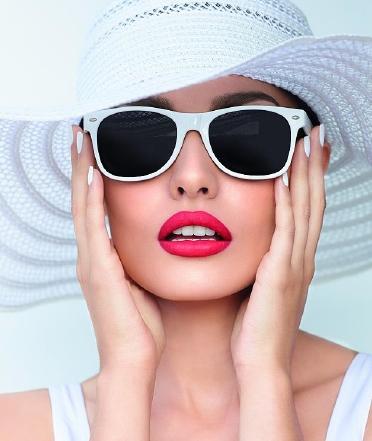 Labios Mate y Uñas Multicolor con IsaDora Labios Mate y Uñas Multicolor con IsaDora