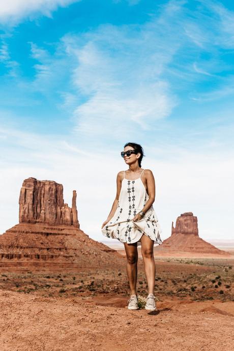 Monument Valley Monument_Valley-Utah-Collage_Vintage-USA_Road_Trip-115