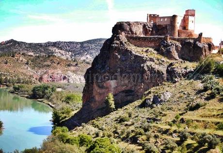 Cofrentes, un laberinto de sorpresas en el interior de Valencia