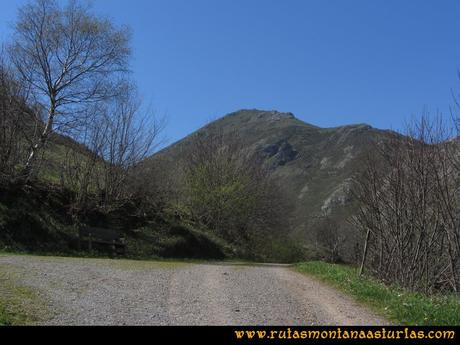 Ruta Ardisana, pico Hibeo: Pista hacia el Hibeo